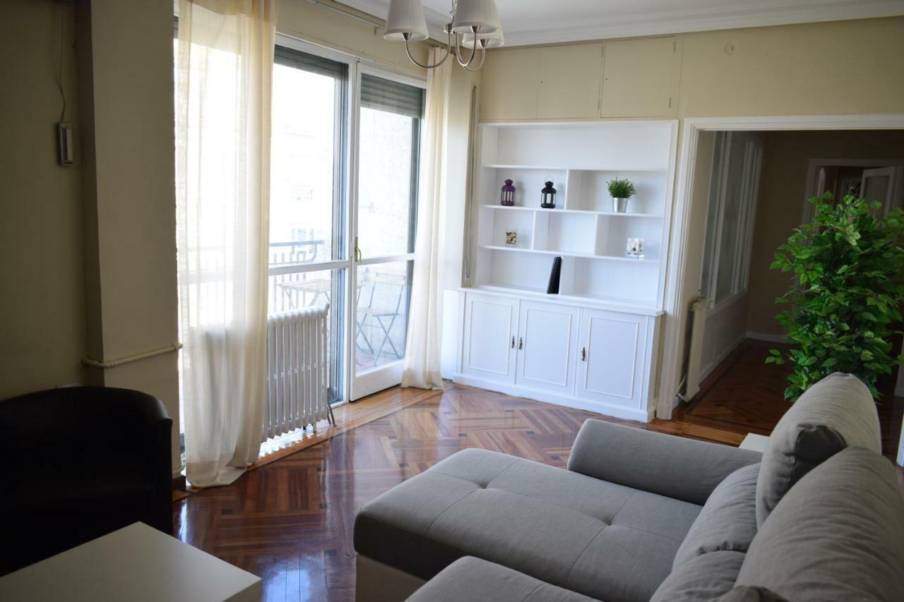 Appartement Espacios Blanco Santiago - Con Parking. à Valladolid Extérieur photo